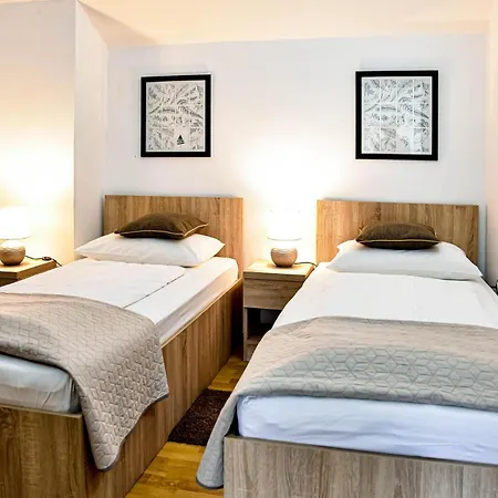 In With Wifi بيت للعطل