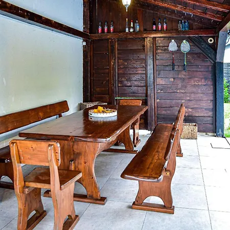 In With Wifi بيت للعطل *