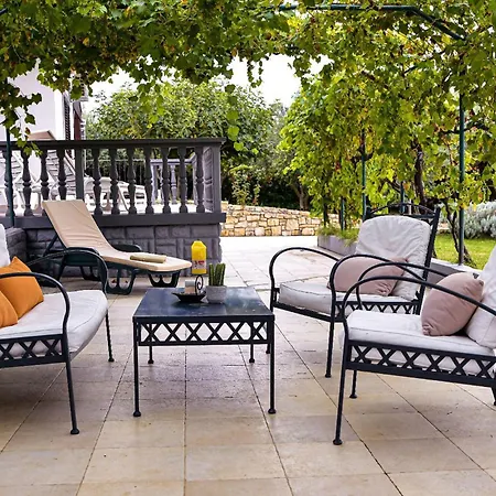 In With Wifi * Smokovic